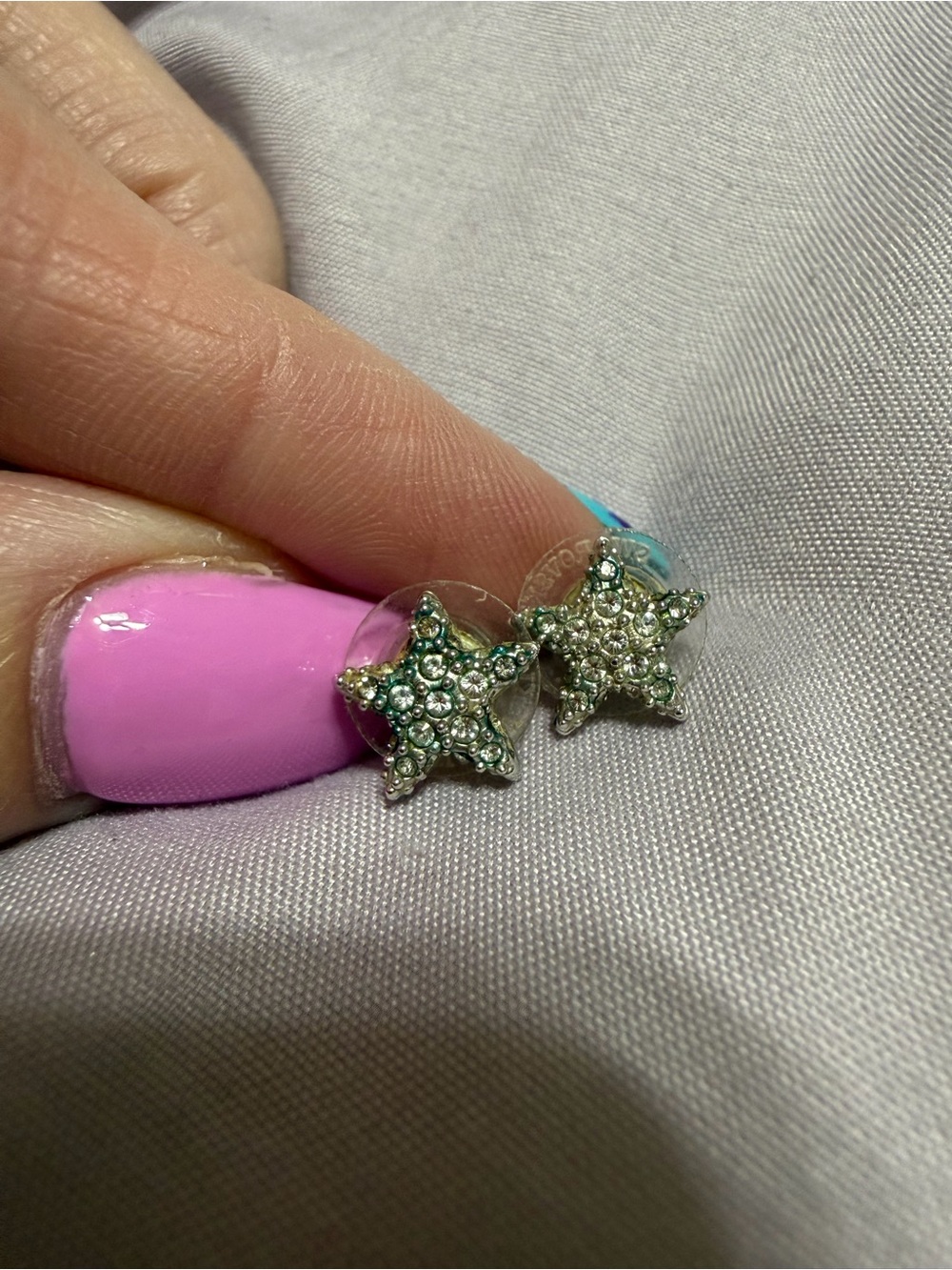 💥 Rhinestone Star Stud Earrings - Silver Tone